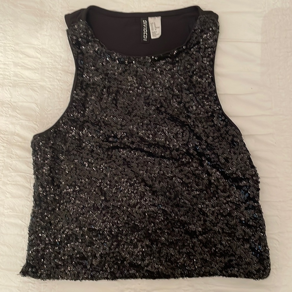 NWOT Black sequin top